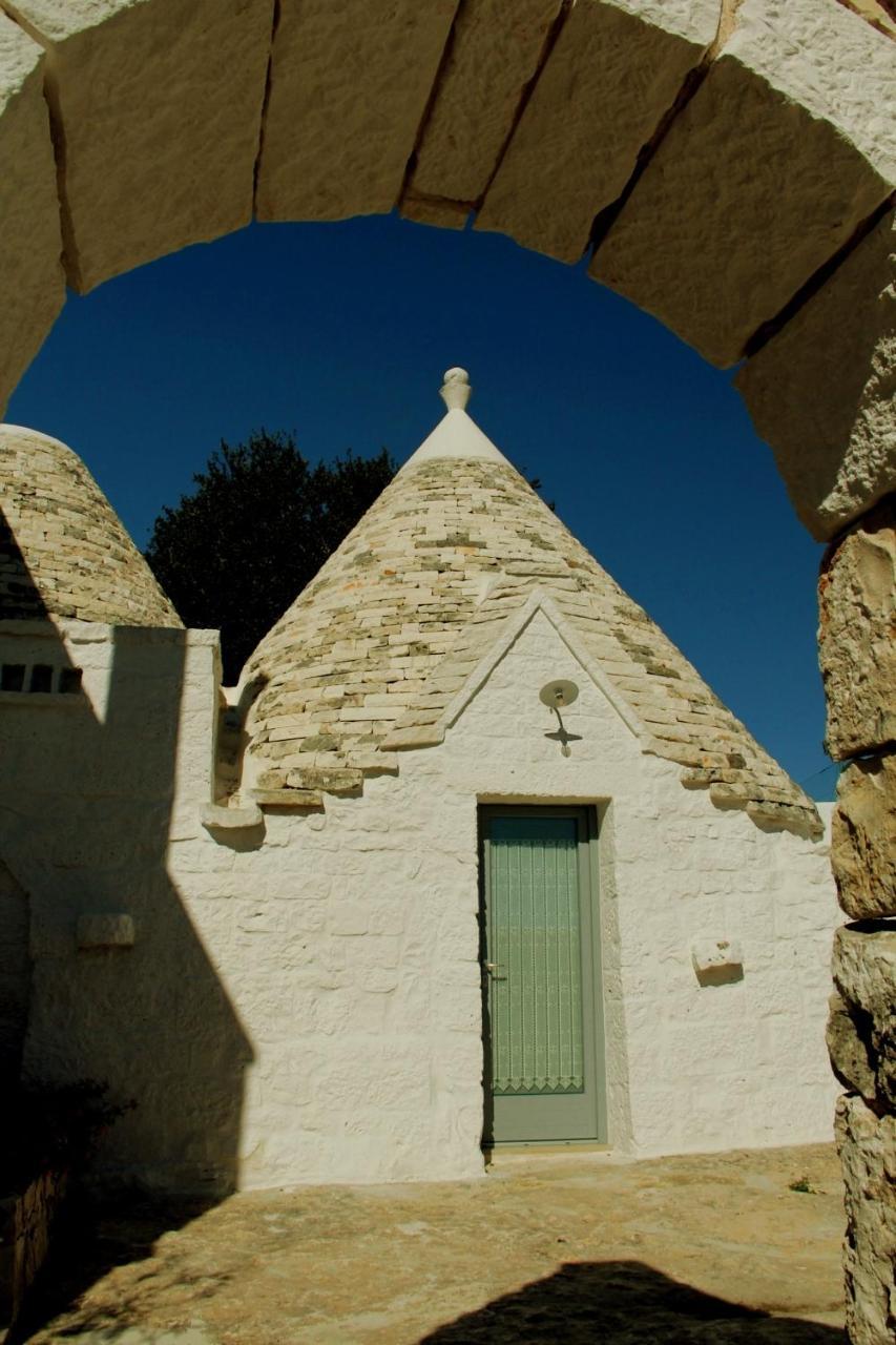 Masseria Trulli Sull'Aia Cisternino Exterior photo